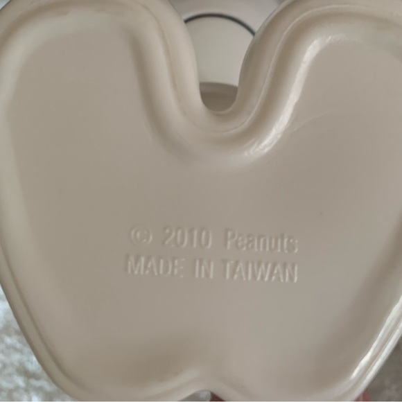 California’s Great America Snoopy Peanuts 2010 Souvenir Bottle - Picture 6 of 6